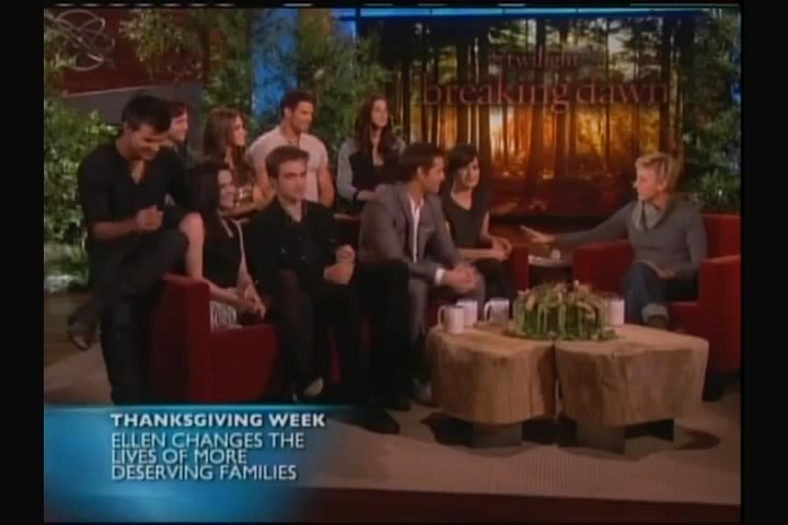 Ashley-Greene-dot-nl_2011EllenShow0392.jpg