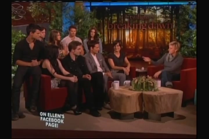Ashley-Greene-dot-nl_2011EllenShow0485.jpg