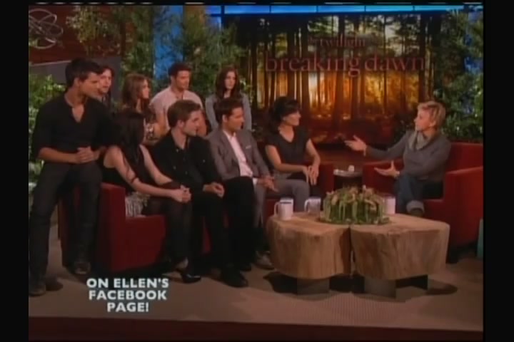 Ashley-Greene-dot-nl_2011EllenShow0488.jpg
