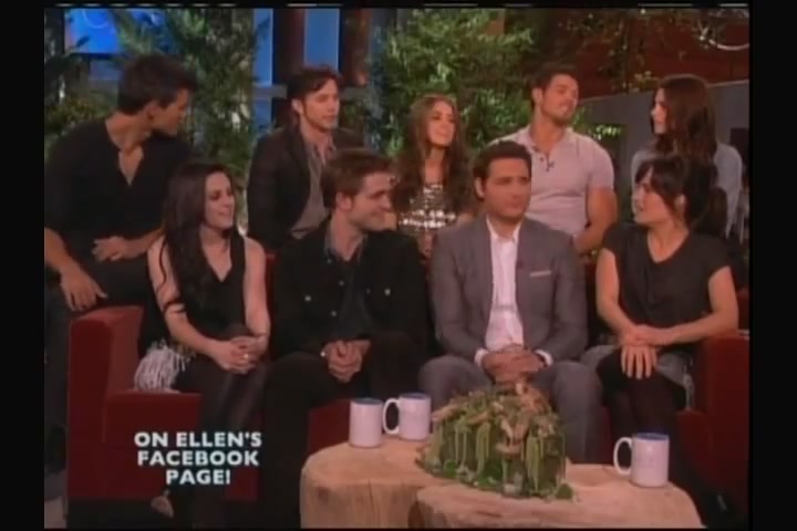 Ashley-Greene-dot-nl_2011EllenShow0494.jpg