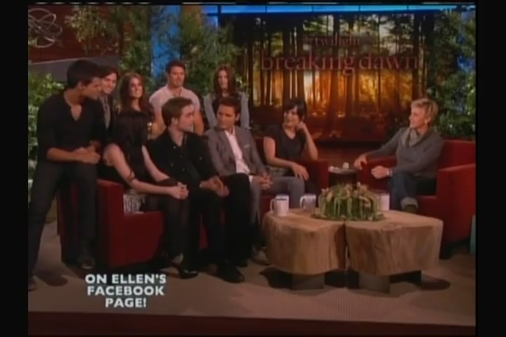 Ashley-Greene-dot-nl_2011EllenShow0498.jpg