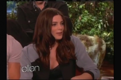 Ashley-Greene-dot-nl_2011EllenShow0131.jpg