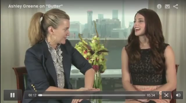 Ashley-Greene-dot-nl_2011VanityFairInterviewForSkatelandAtTIFF0008.jpg