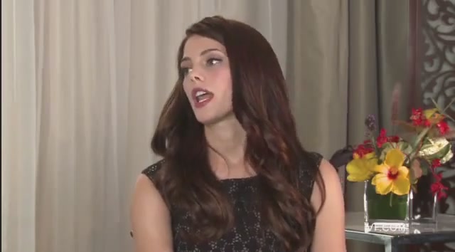 Ashley-Greene-dot-nl_2011VanityFairInterviewForSkatelandAtTIFF0070.jpg