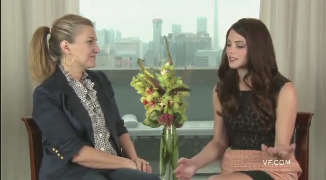 Ashley-Greene-dot-nl_2011VanityFairInterviewForSkatelandAtTIFF0111.jpg