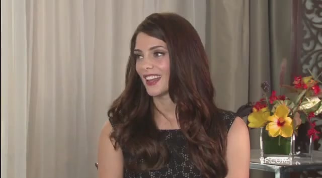 Ashley-Greene-dot-nl_2011VanityFairInterviewForSkatelandAtTIFF0294.jpg