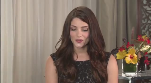 Ashley-Greene-dot-nl_2011VanityFairInterviewForSkatelandAtTIFF0321.jpg