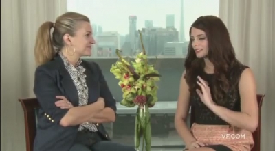 Ashley-Greene-dot-nl_2011VanityFairInterviewForSkatelandAtTIFF0059.jpg