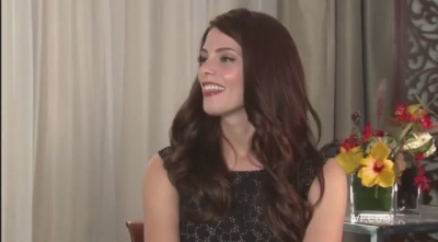 Ashley-Greene-dot-nl_2011VanityFairInterviewForSkatelandAtTIFF0076.jpg