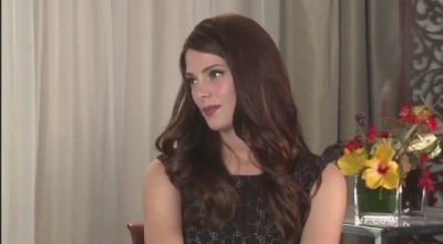 Ashley-Greene-dot-nl_2011VanityFairInterviewForSkatelandAtTIFF0078.jpg