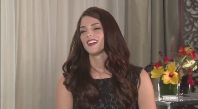 Ashley-Greene-dot-nl_2011VanityFairInterviewForSkatelandAtTIFF0082.jpg