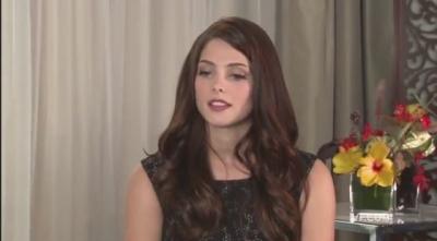 Ashley-Greene-dot-nl_2011VanityFairInterviewForSkatelandAtTIFF0086.jpg