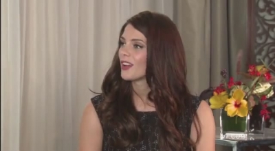 Ashley-Greene-dot-nl_2011VanityFairInterviewForSkatelandAtTIFF0094.jpg