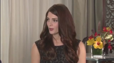 Ashley-Greene-dot-nl_2011VanityFairInterviewForSkatelandAtTIFF0141.jpg