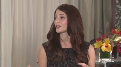 Ashley-Greene-dot-nl_2011VanityFairInterviewForSkatelandAtTIFF0219.jpg