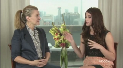 Ashley-Greene-dot-nl_2011VanityFairInterviewForSkatelandAtTIFF0283.jpg