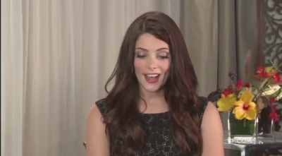 Ashley-Greene-dot-nl_2011VanityFairInterviewForSkatelandAtTIFF0320.jpg