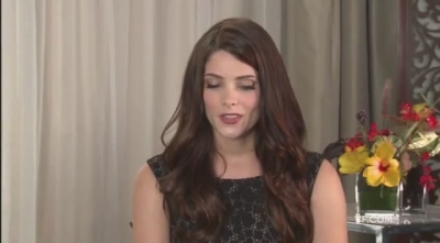 Ashley-Greene-dot-nl_2011VanityFairInterviewForSkatelandAtTIFF0322.jpg