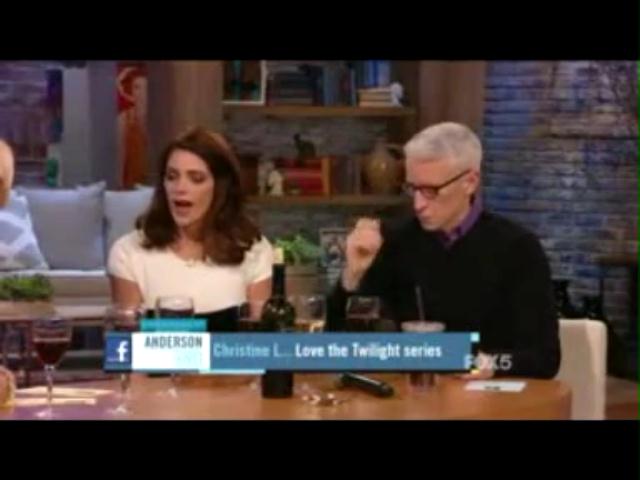 Ashley-Greene-dot-nl_20November2012AndersonLive0115.jpg