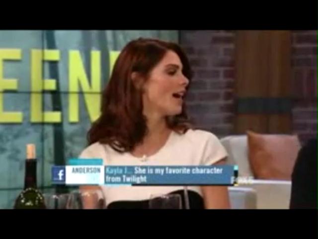 Ashley-Greene-dot-nl_20November2012AndersonLive0204.jpg