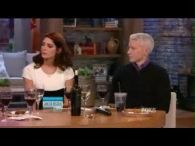 Ashley-Greene-dot-nl_20November2012AndersonLive0230.jpg