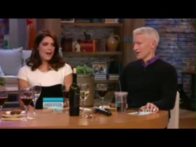 Ashley-Greene-dot-nl_20November2012AndersonLive0322.jpg