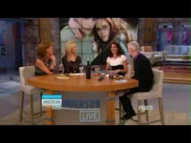 Ashley-Greene-dot-nl_20November2012AndersonLive0371.jpg
