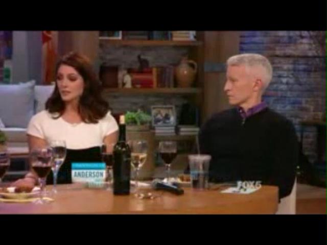 Ashley-Greene-dot-nl_20November2012AndersonLive0404.jpg Ashley-Greene-dot-nl_20November2012AndersonLive0404.jpg