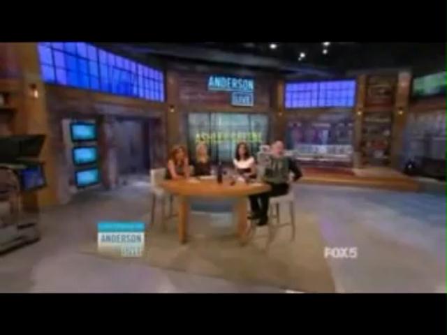 Ashley-Greene-dot-nl_20November2012AndersonLive0442.jpg