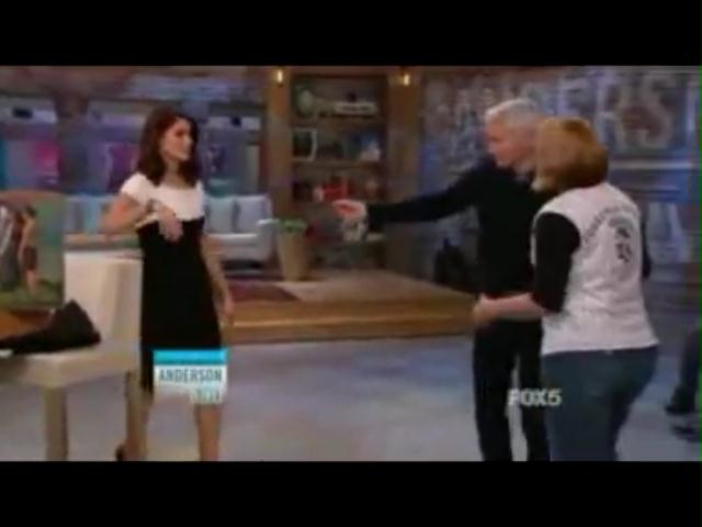 Ashley-Greene-dot-nl_20November2012AndersonLive0454.jpg