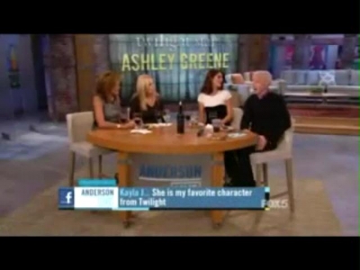 Ashley-Greene-dot-nl_20November2012AndersonLive0205.jpg