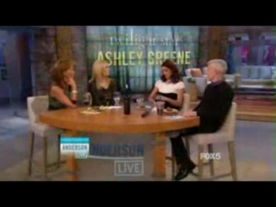 Ashley-Greene-dot-nl_20November2012AndersonLive0369.jpg