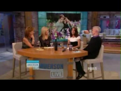 Ashley-Greene-dot-nl_20November2012AndersonLive0374.jpg