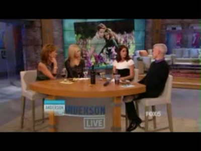 Ashley-Greene-dot-nl_20November2012AndersonLive0376.jpg