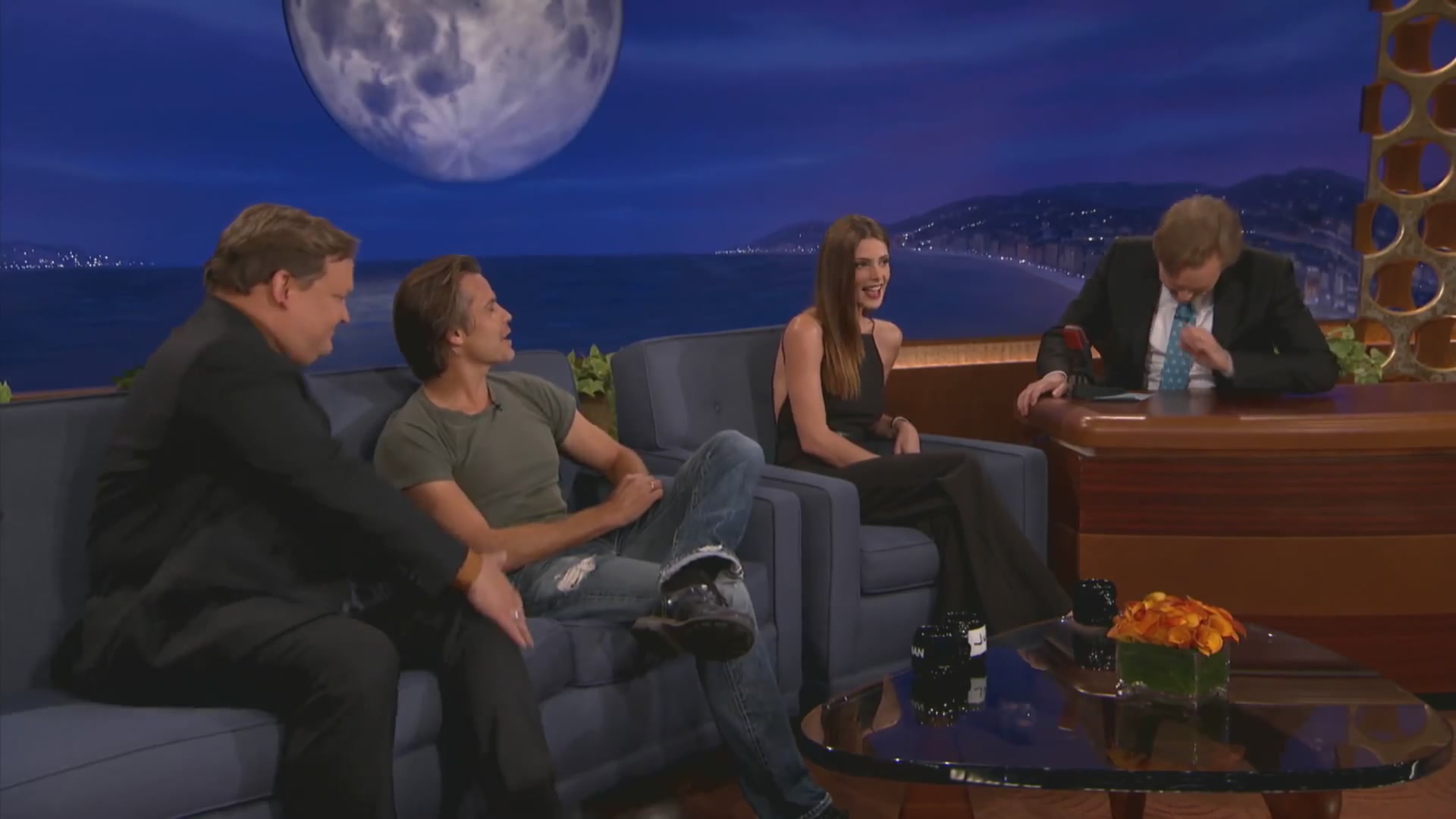 Ashley-Greene-dot-nl_2012Conan0049.jpg