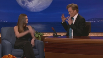 Ashley-Greene-dot-nl_2012Conan0062.jpg