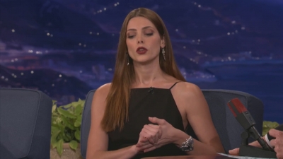 Ashley-Greene-dot-nl_2012Conan0088.jpg