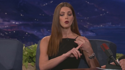 Ashley-Greene-dot-nl_2012Conan0089.jpg