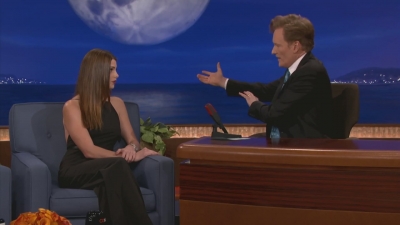 Ashley-Greene-dot-nl_2012Conan0105.jpg