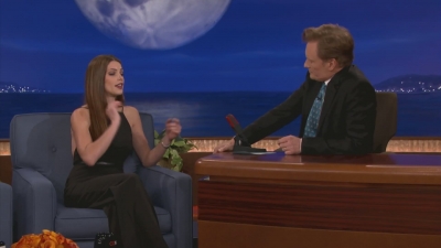 Ashley-Greene-dot-nl_2012Conan0107.jpg