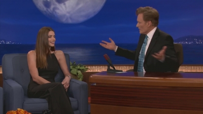 Ashley-Greene-dot-nl_2012Conan0133.jpg