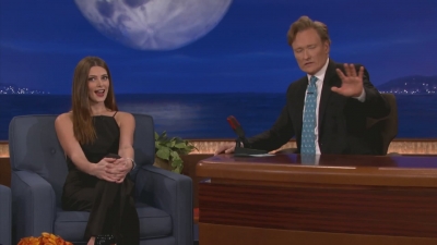 Ashley-Greene-dot-nl_2012Conan0156.jpg