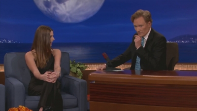 Ashley-Greene-dot-nl_2012Conan0159.jpg