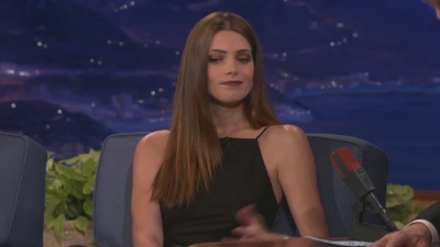 Ashley-Greene-dot-nl_2012Conan0179.jpg