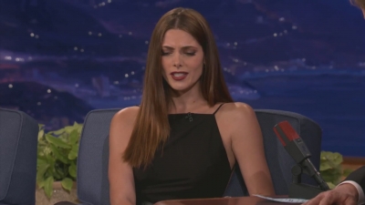 Ashley-Greene-dot-nl_2012Conan0188.jpg