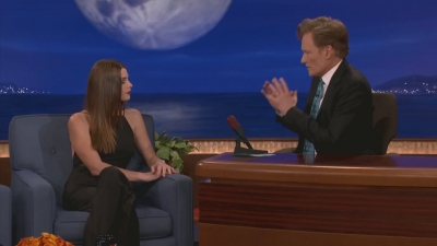 Ashley-Greene-dot-nl_2012Conan0199.jpg