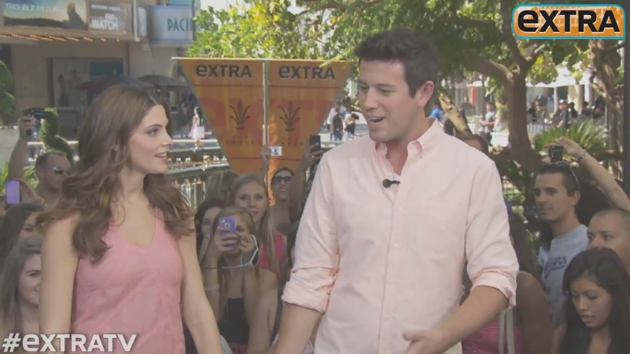 Ashley-Greene-dot-nl_2012Extra0012.jpg