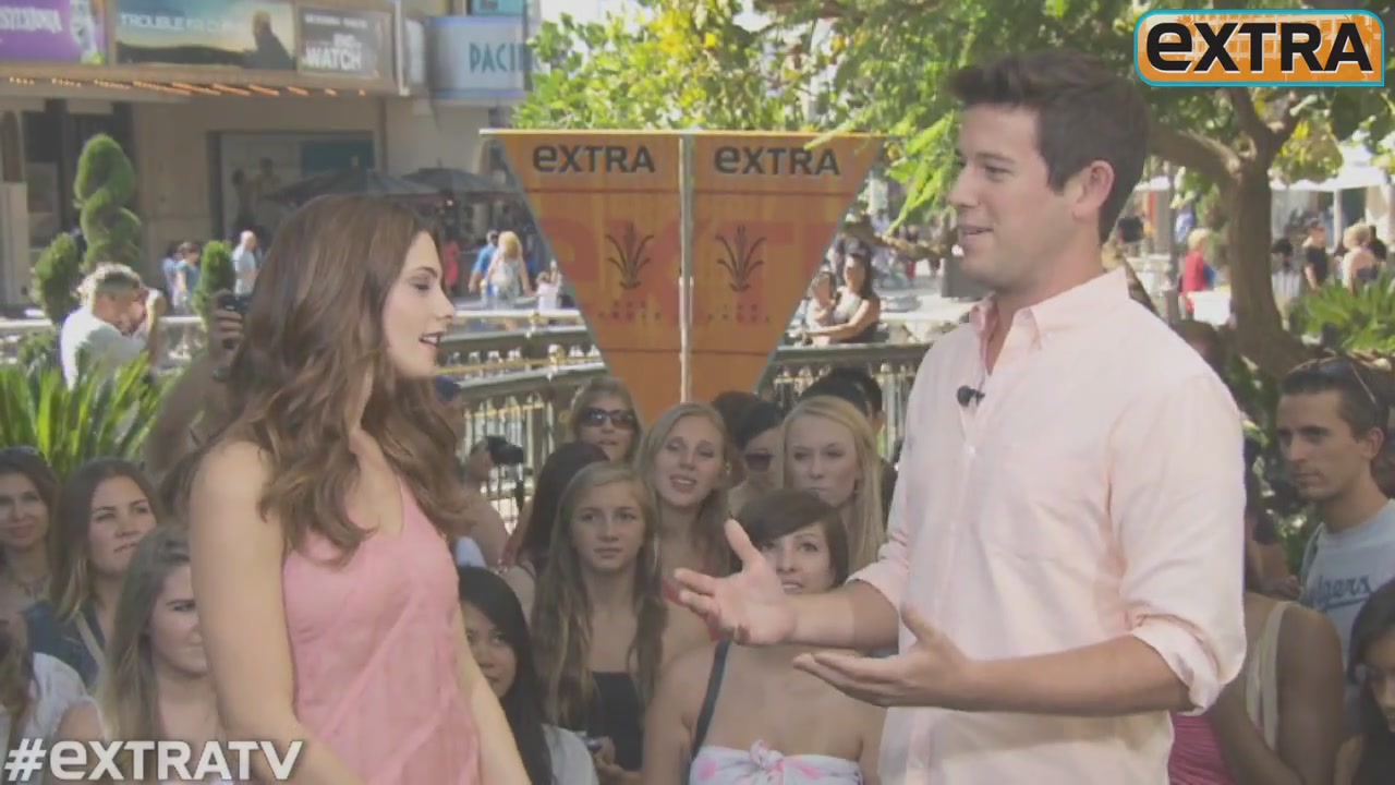 Ashley-Greene-dot-nl_2012Extra0025.jpg