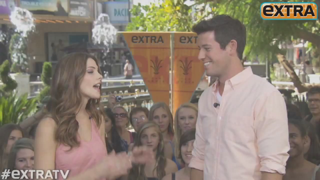 Ashley-Greene-dot-nl_2012Extra0111.jpg