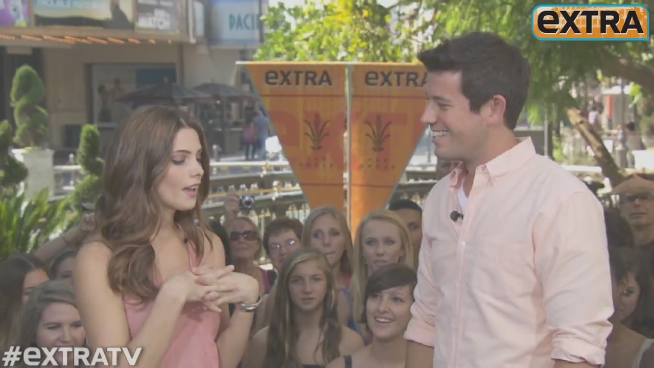 Ashley-Greene-dot-nl_2012Extra0115.jpg